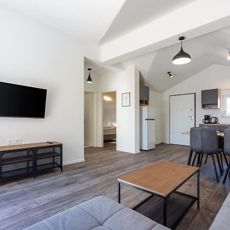Luxury Apartments Lovorka 3 & 4***/**** Selce Dış mekan fotoğraf