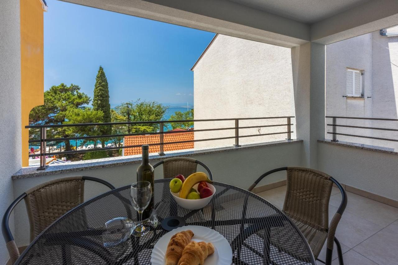 Luxury Apartments Lovorka 3 & 4***/**** Selce Dış mekan fotoğraf