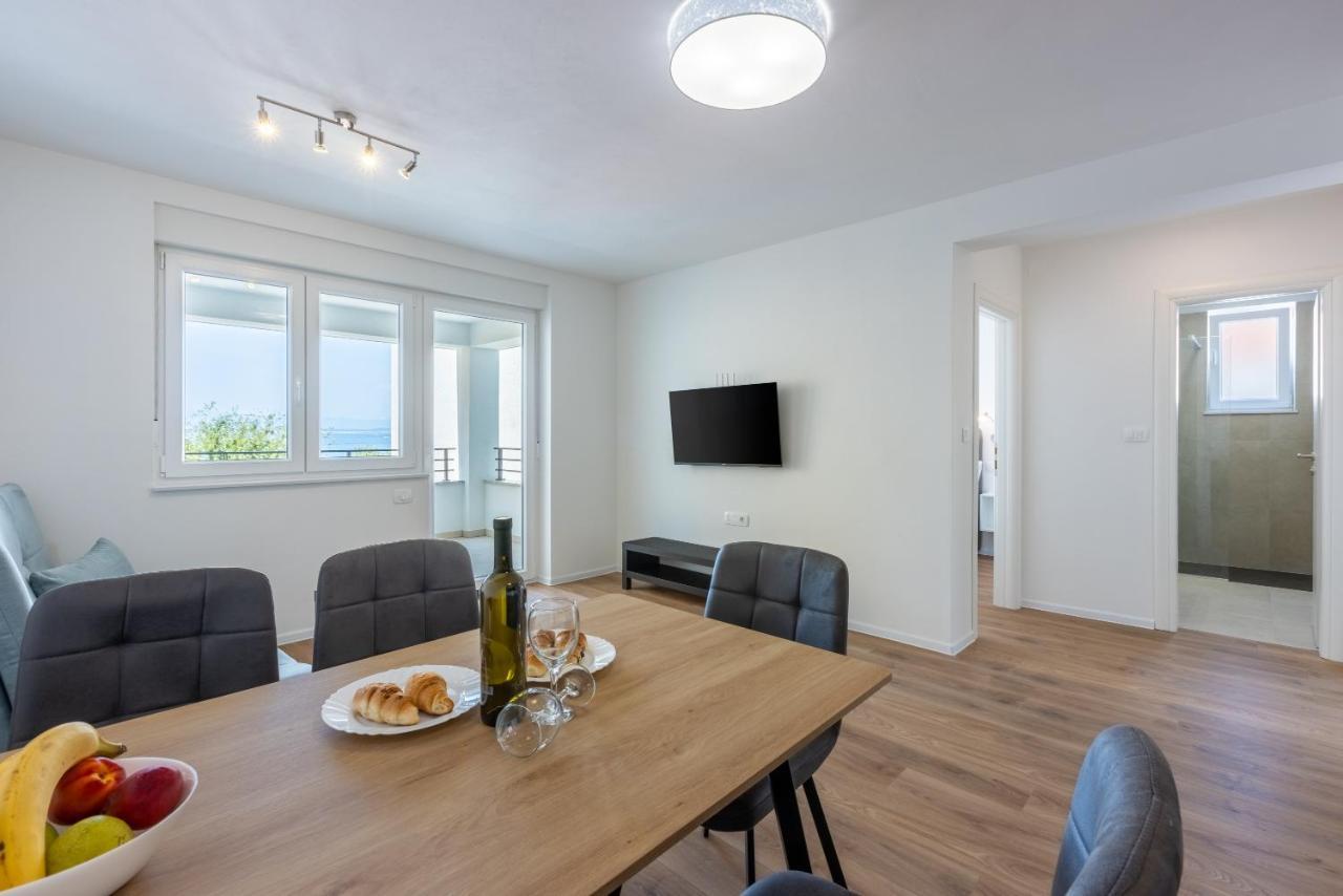 Luxury Apartments Lovorka 3 & 4***/**** Selce Dış mekan fotoğraf